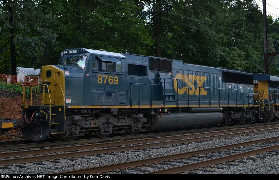 CSX SD60M 8769 trails on Q703-17